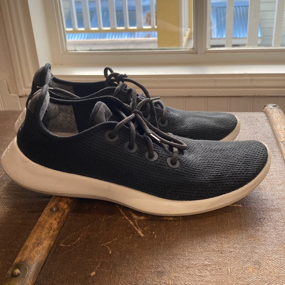 Allbirds running black shoes
